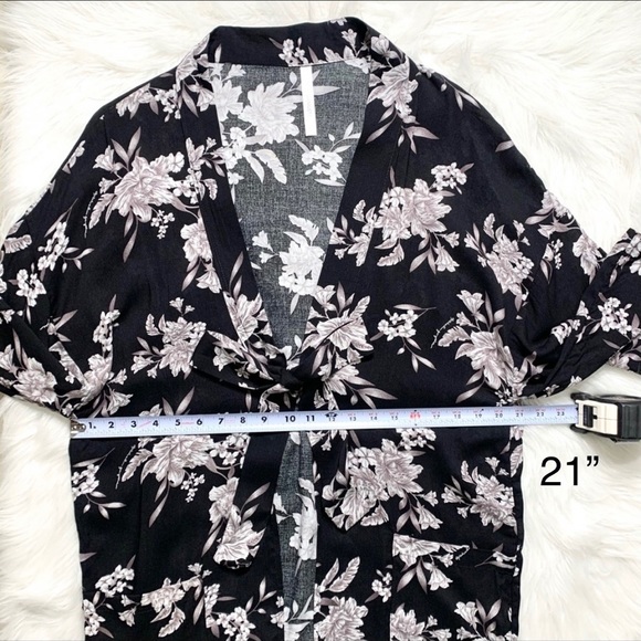 Spiritual Gangster Tropical Floral Print Black Tie Waist Kimono Wrap Cardigan - Picture 11 of 12